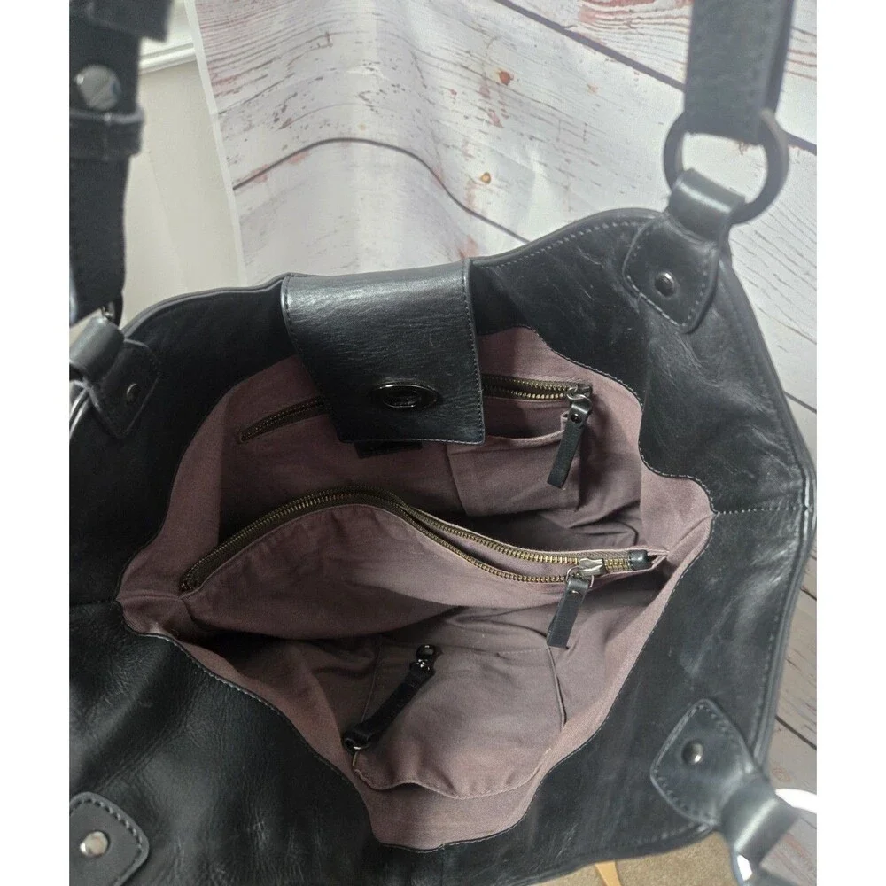 Petunia Pickle Bottom Diaper Bag Hudson Hobo Midnight Saffron Velvet